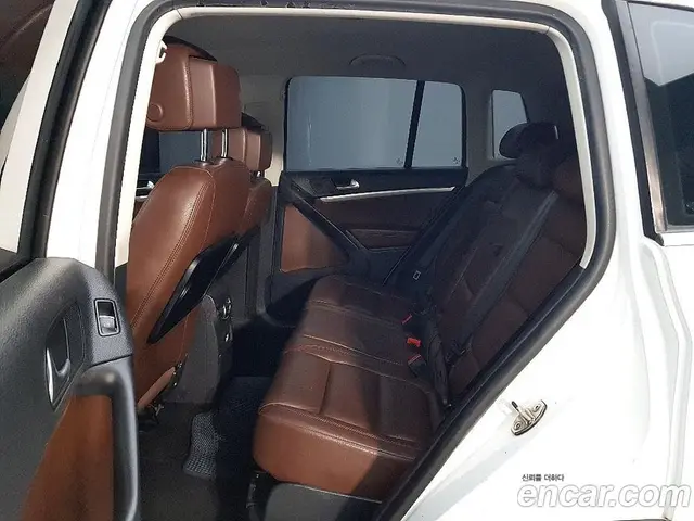 Volkswagen Tiguan 2015 2.0 автомат (гидро), миниатюра 9 Volkswagen Tiguan 2015 2.0 автомат (гидро), миниатюра 9