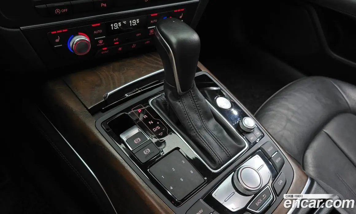 Audi A7 2015 3.0 автомат (гидро), фото 9 Audi A7 2015 3.0 автомат (гидро), фото 9
