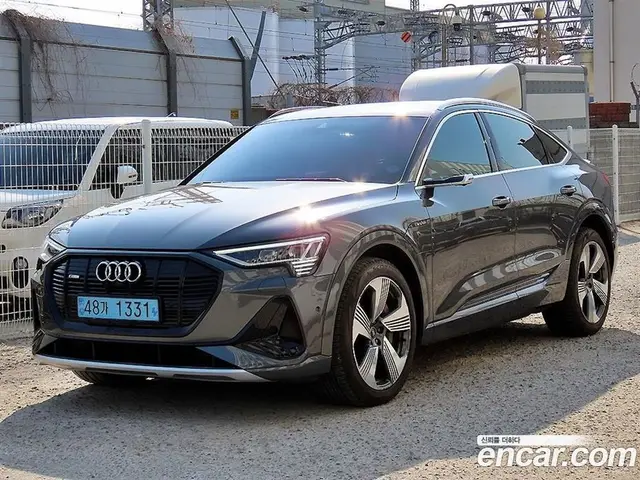 Audi e-tron, 2021, 95 395 км