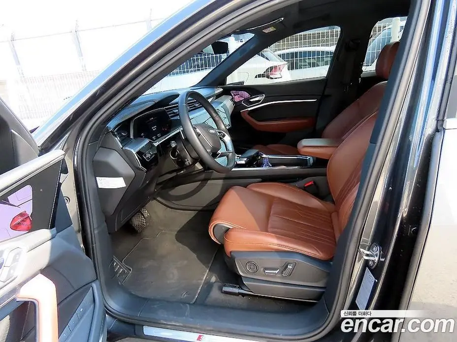 Audi e-tron 2021 0.2 автомат (гидро), фото 5