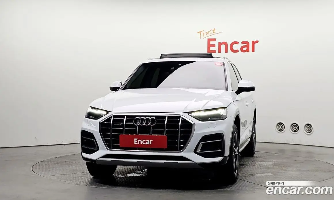 Audi Q5 2022 2.0 автомат (гидро), фото 3