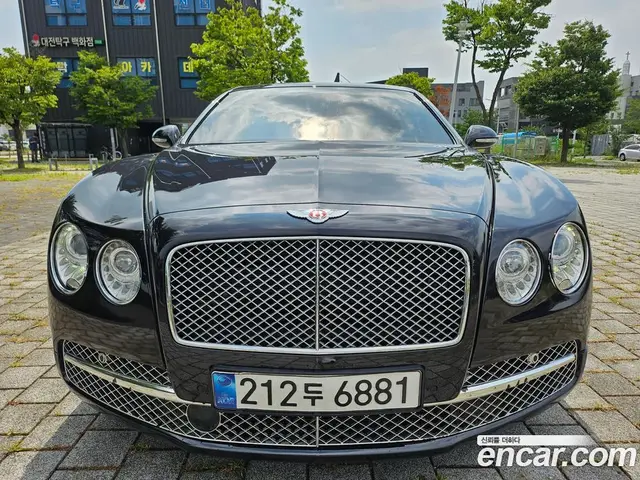 Bentley Flying Spur, 2015, 119 868 км