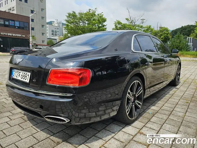 Bentley Flying Spur 2015 4.0 автомат (гидро), миниатюра 8