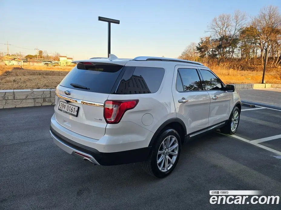 Ford Explorer 2015 2.3 автомат (гидро), фото 10 Ford Explorer 2015 2.3 автомат (гидро), фото 10