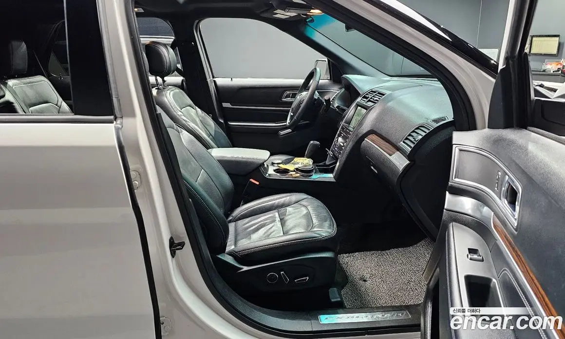 Ford Explorer 2017 2.3 автомат (гидро), фото 11