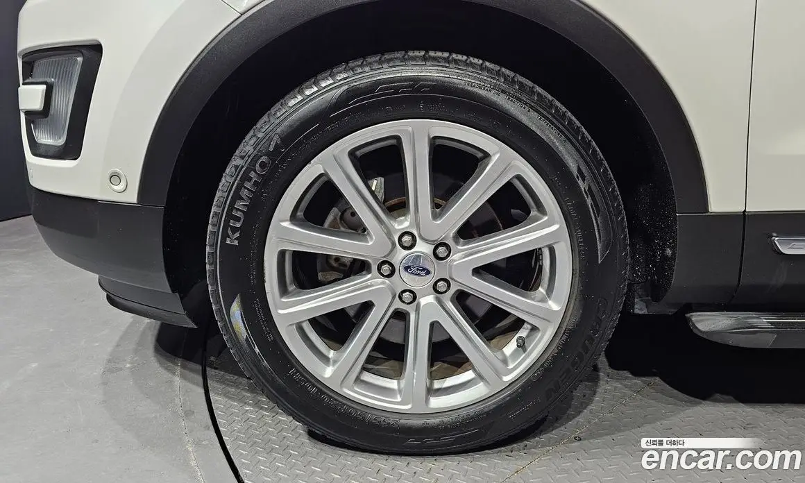 Ford Explorer 2017 2.3 автомат (гидро), фото 5