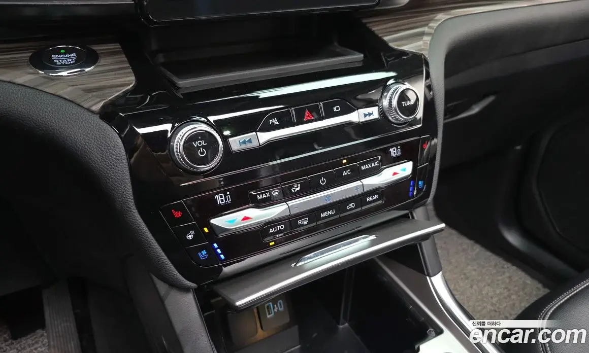 Ford Explorer 2021 2.3 автомат (гидро), фото 17