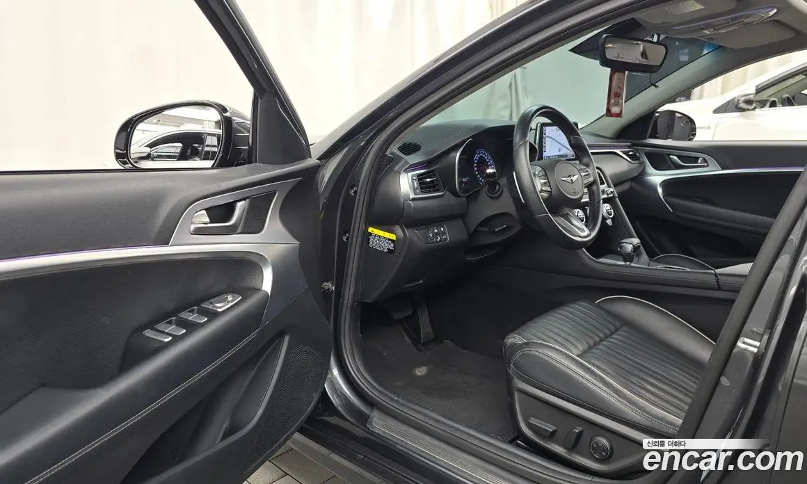 Genesis G70 2017 2.0 автомат (гидро), фото 10 Genesis G70 2017 2.0 автомат (гидро), фото 10