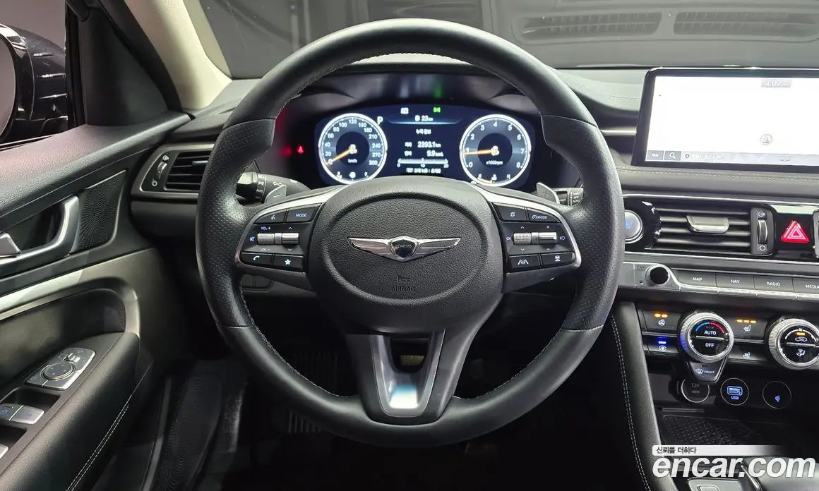 Genesis G70 2022 2.0 автомат (гидро), фото 13 Genesis G70 2022 2.0 автомат (гидро), фото 13