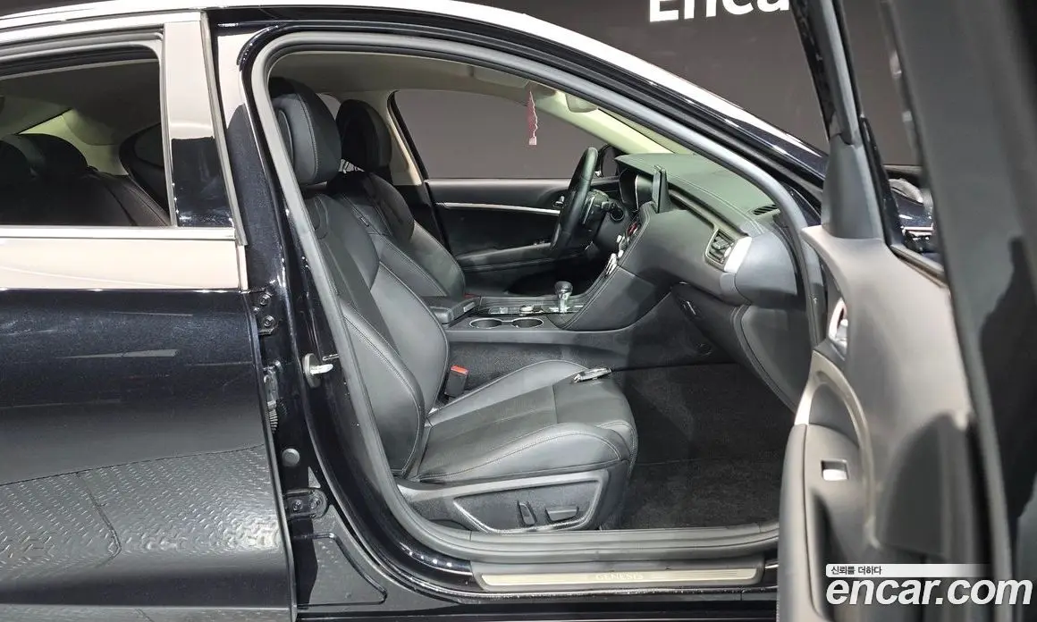 Genesis G70 2022 2.0 автомат (гидро), фото 10 Genesis G70 2022 2.0 автомат (гидро), фото 10