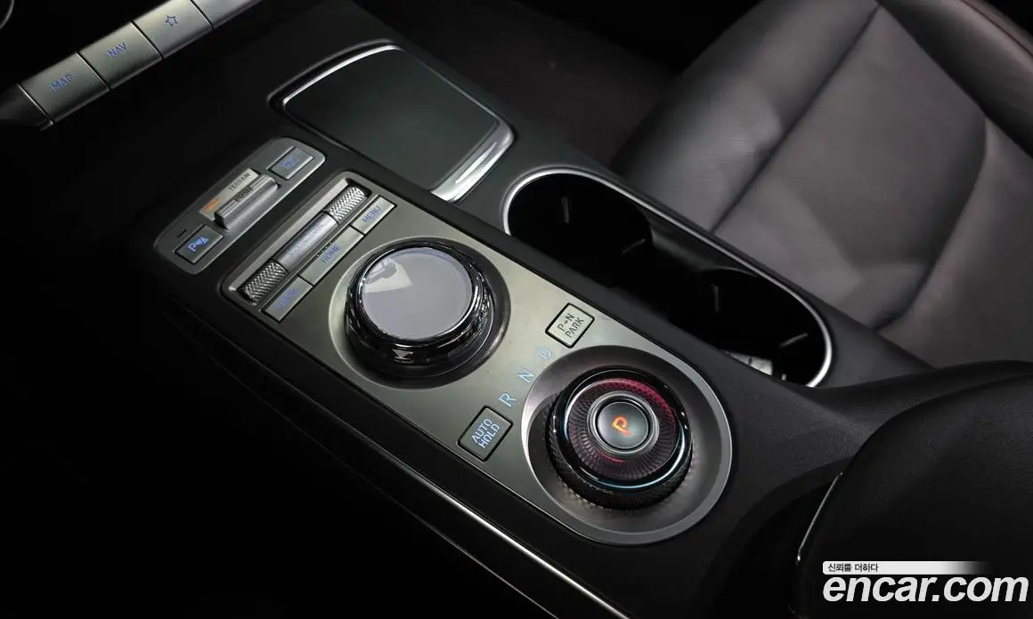 Genesis GV70 2021 3.5 автомат (гидро), фото 9 Genesis GV70 2021 3.5 автомат (гидро), фото 9