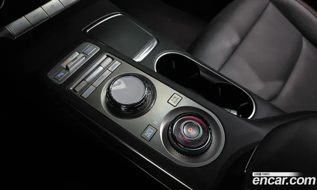 Genesis GV70 2021 3.5 автомат (гидро), миниатюра 9 Genesis GV70 2021 3.5 автомат (гидро), миниатюра 9