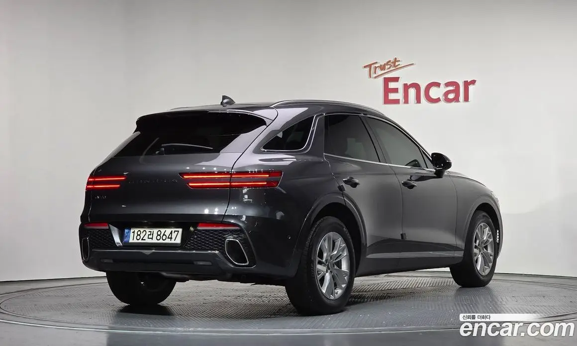 Genesis GV70 2021 2.5 автомат (гидро), фото 2 Genesis GV70 2021 2.5 автомат (гидро), фото 2