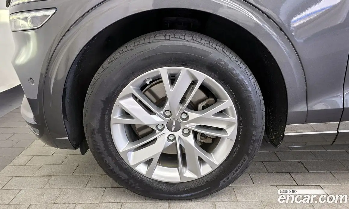 Genesis GV70 2021 2.5 автомат (гидро), фото 5 Genesis GV70 2021 2.5 автомат (гидро), фото 5