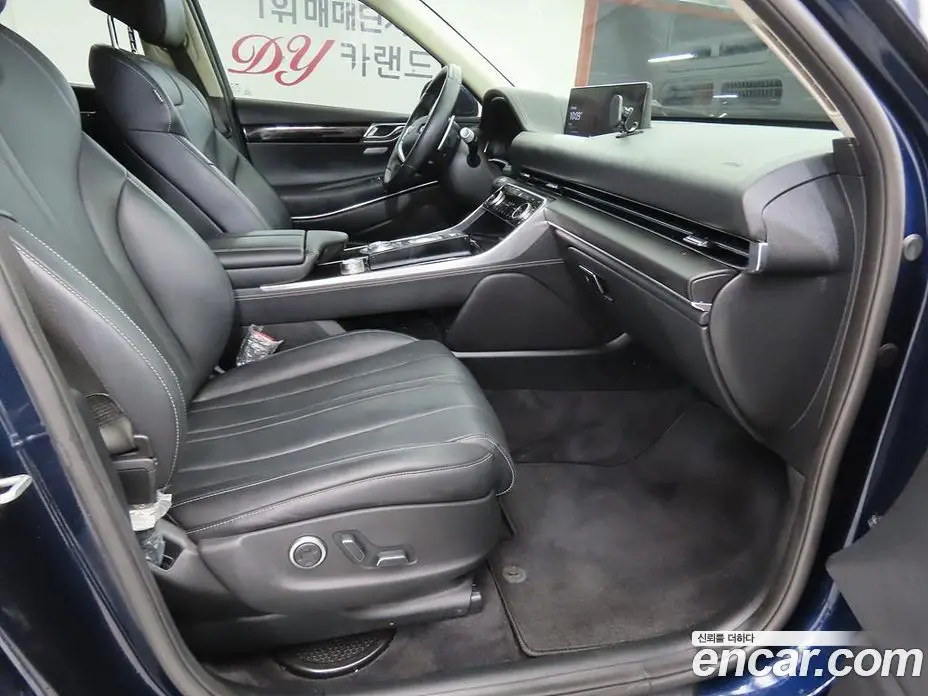 Genesis GV80 2020 2.5 автомат (гидро), фото 6 Genesis GV80 2020 2.5 автомат (гидро), фото 6