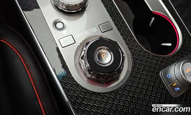 Genesis GV80 2025 2.5 автомат (гидро), миниатюра 9