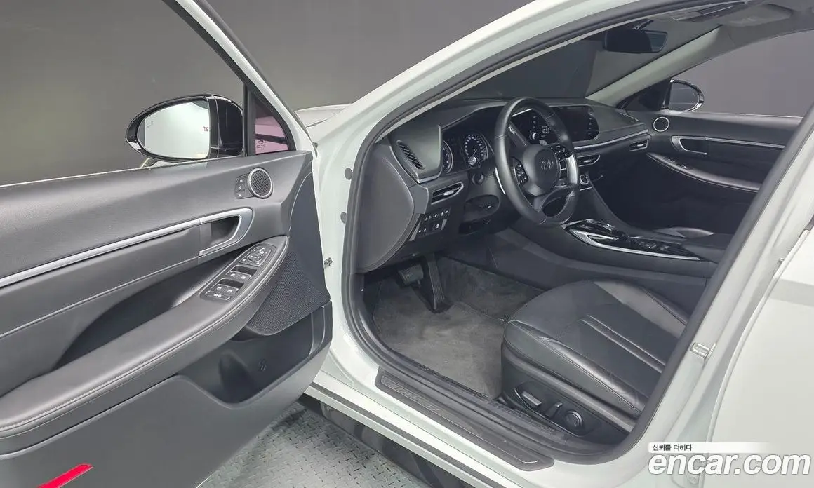Hyundai Sonata 2021 1.6 автомат (гидро), фото 10