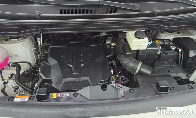 Hyundai Staria 2025 3.5 автомат (гидро), миниатюра 6