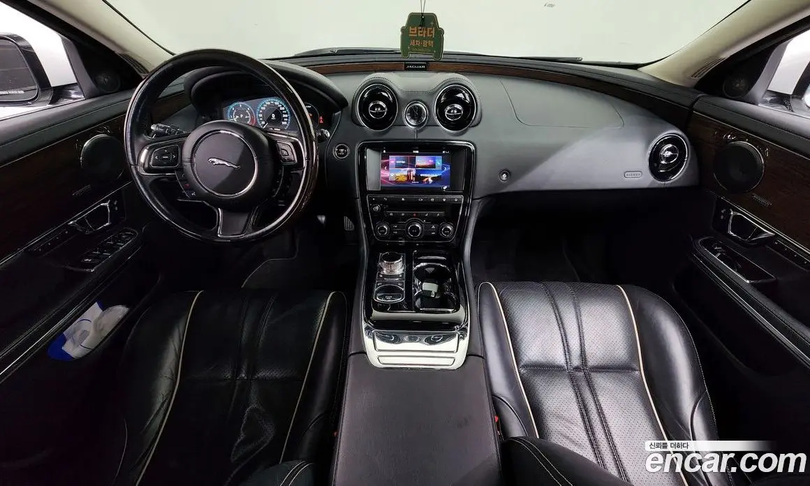 Jaguar XJ 2016 3.0 автомат (гидро), фото 7