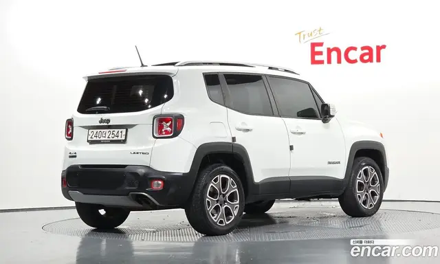 Jeep Renegade 2015 2.0 автомат (гидро), миниатюра 2