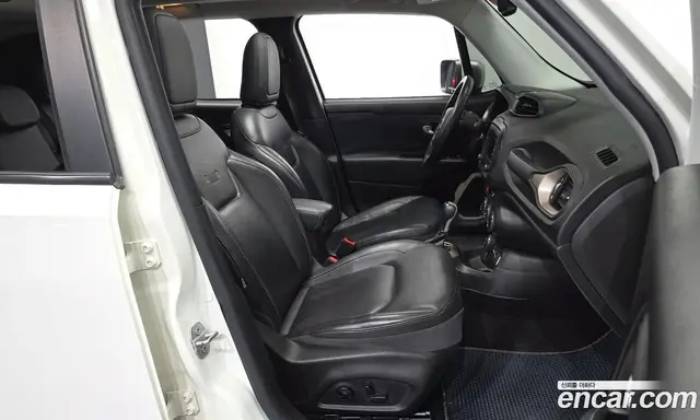 Jeep Renegade 2015 2.0 автомат (гидро), миниатюра 11