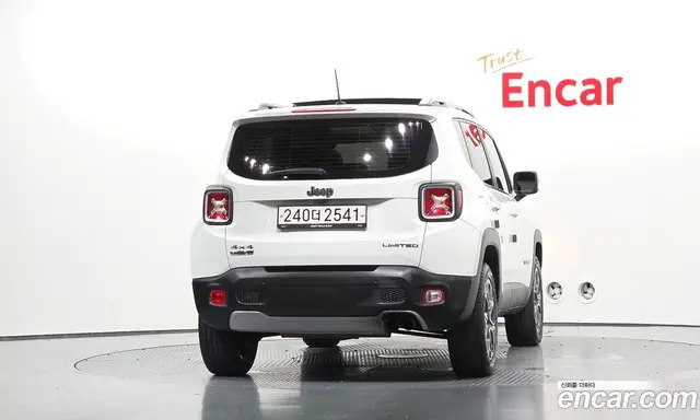 Jeep Renegade 2015 2.0 автомат (гидро), миниатюра 4
