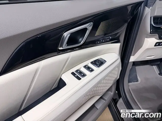Kia Carnival 2026 3.5 автомат (гидро), миниатюра 7