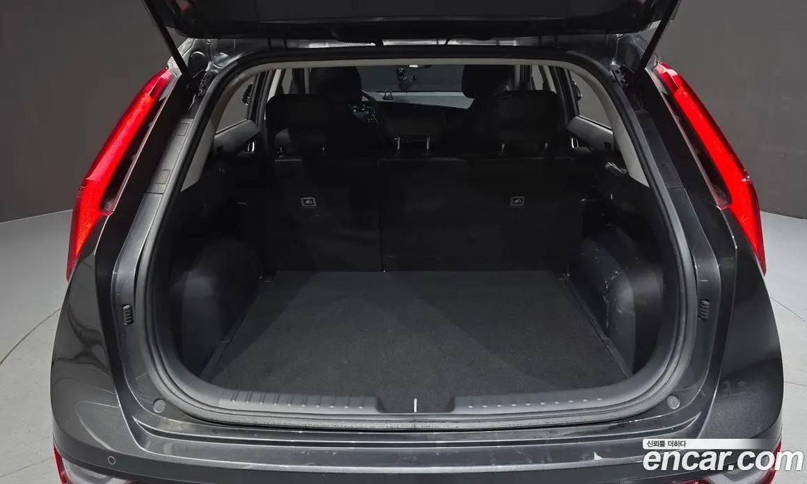 Kia Niro 2022 1.6 автомат (гидро), фото 20 Kia Niro 2022 1.6 автомат (гидро), фото 20