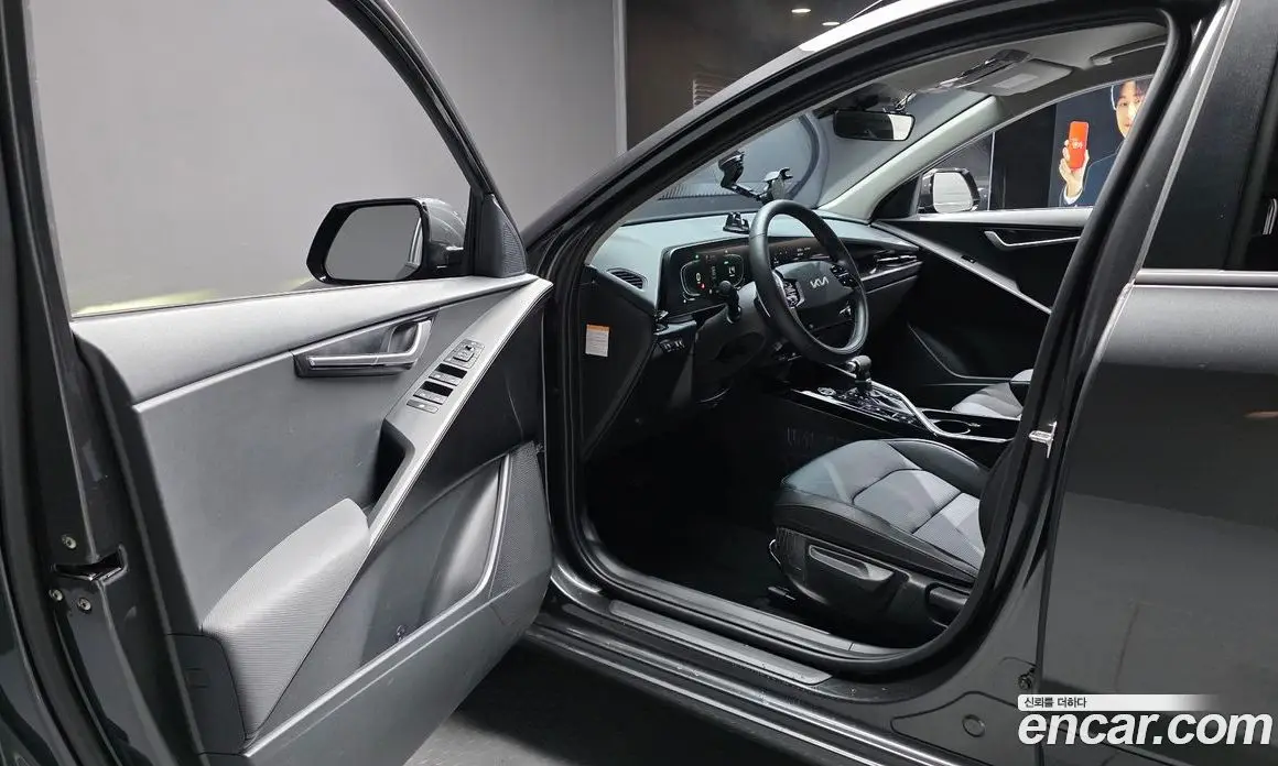 Kia Niro 2022 1.6 автомат (гидро), фото 10 Kia Niro 2022 1.6 автомат (гидро), фото 10