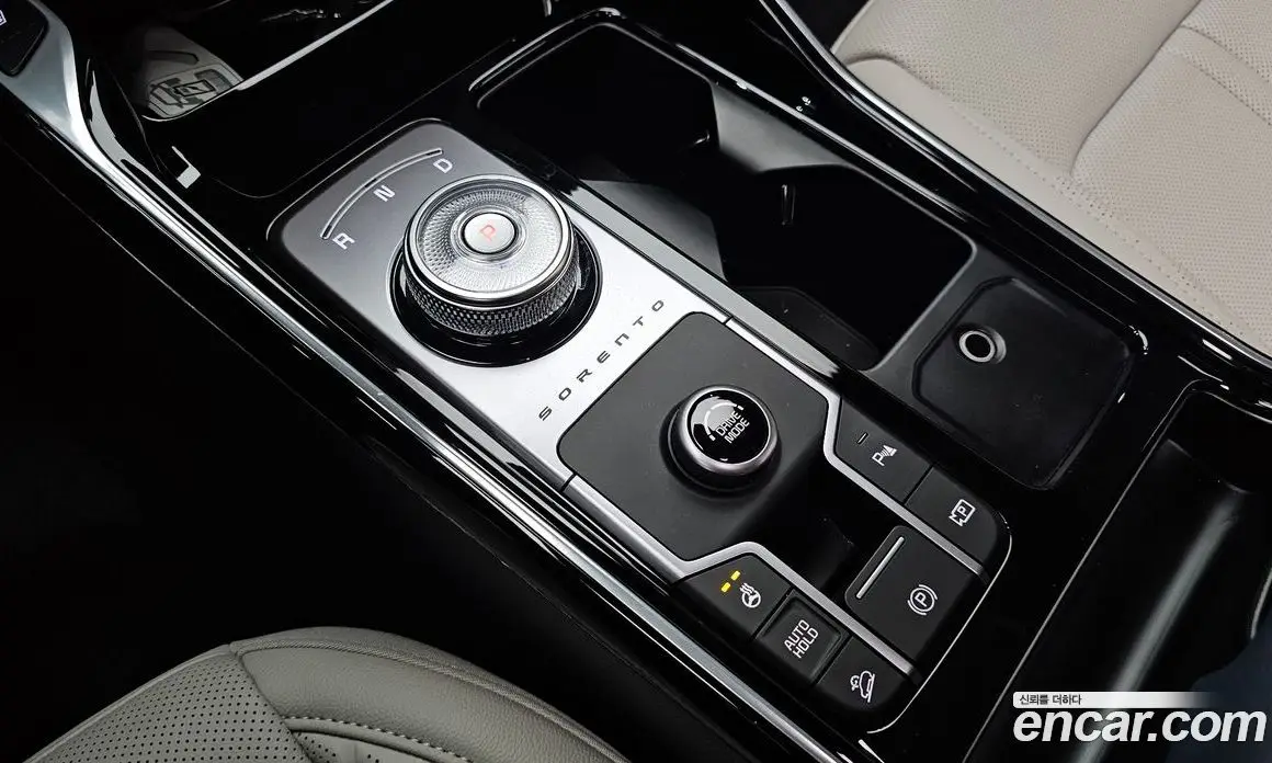 Kia Sorento 2024 1.6 автомат (гидро), фото 9 Kia Sorento 2024 1.6 автомат (гидро), фото 9