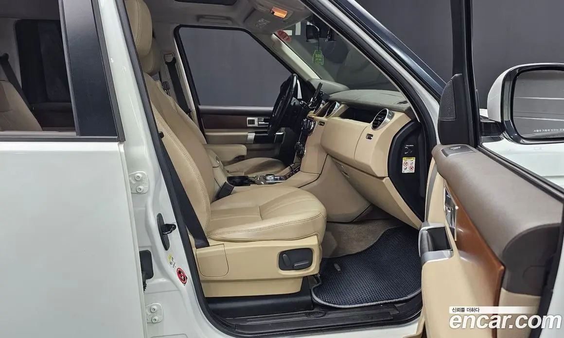 Land Rover Discovery 2016 3.0 автомат (гидро), фото 11