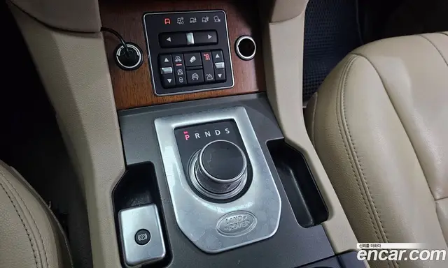 Land Rover Discovery 2016 3.0 автомат (гидро), миниатюра 9