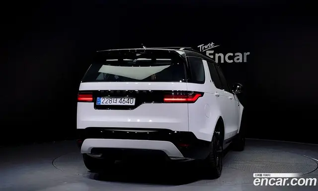 Land Rover Discovery 2024 3.0 автомат (гидро), миниатюра 4