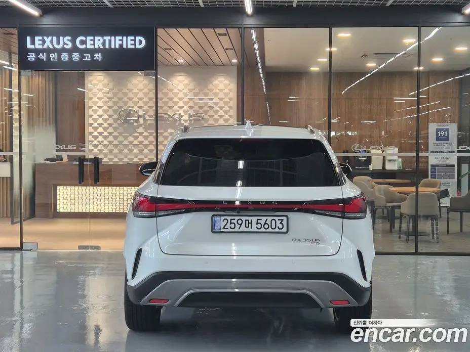 Lexus RX 2025 2.5 автомат (вариатор), фото 4