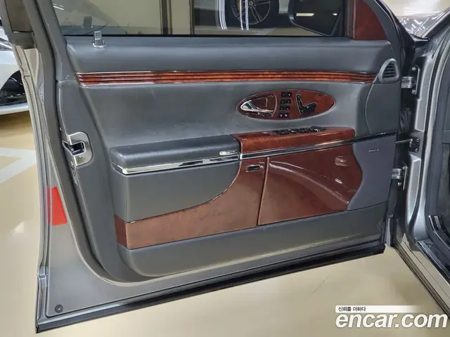 Maybach 57 2005 5.5 АКПП, миниатюра 9 Maybach 57 2005 5.5 АКПП, миниатюра 9