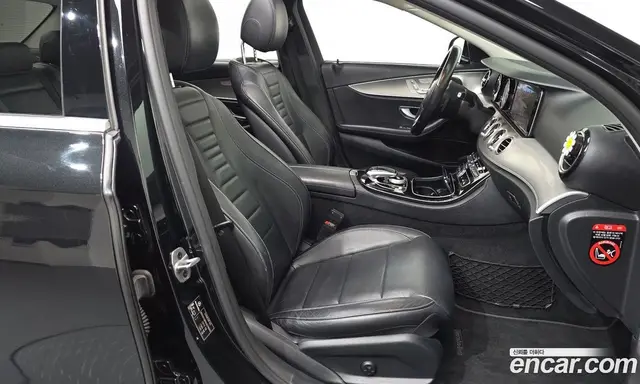 Mercedes-Benz E-Class 2019 2.0 автомат (гидро), миниатюра 10 Mercedes-Benz E-Class 2019 2.0 автомат (гидро), миниатюра 10