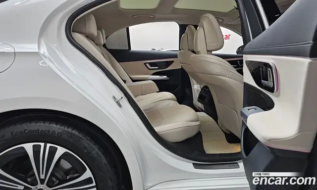 Mercedes-Benz E-Class 2025 2.0 автомат (гидро), миниатюра 12