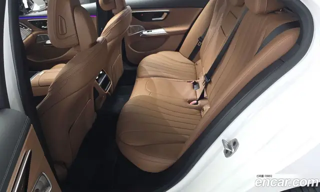 Mercedes-Benz E-Class 2026 2.0 автомат (гидро), миниатюра 12