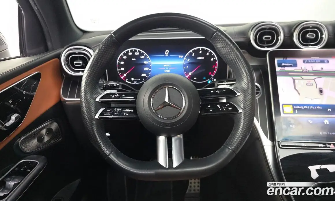 Mercedes-Benz GLC-Class 2023 2.0 автомат (гидро), фото 13
