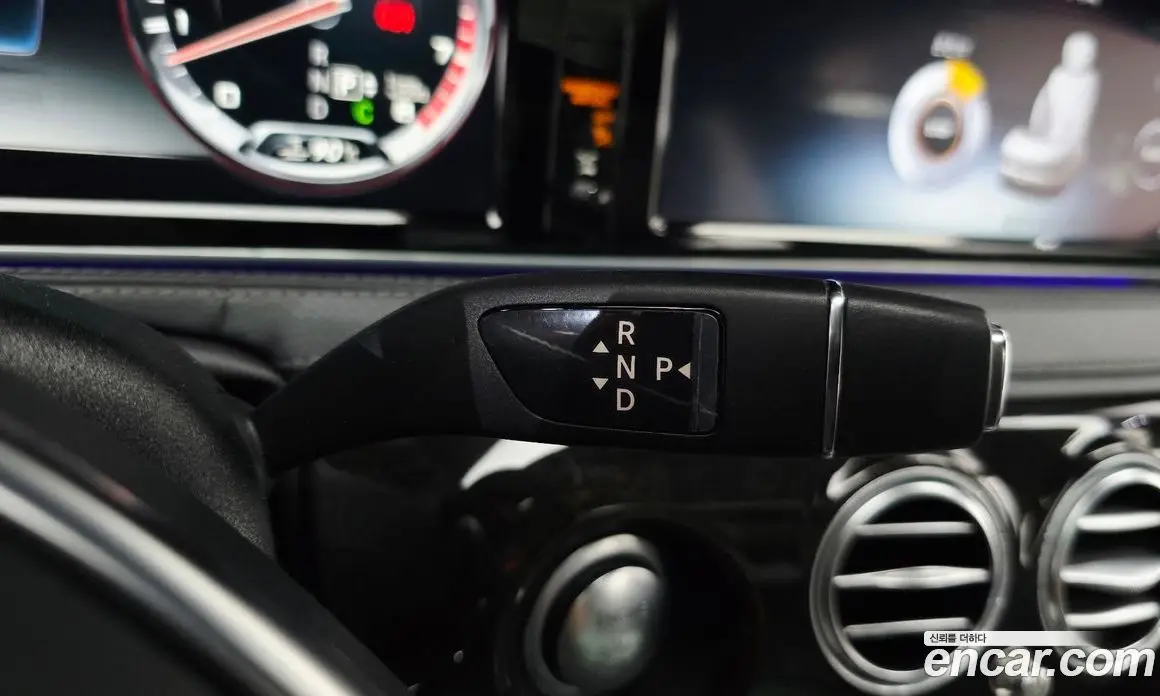 Mercedes-Benz S-Class 2015 5.5 автомат (гидро), фото 9 Mercedes-Benz S-Class 2015 5.5 автомат (гидро), фото 9