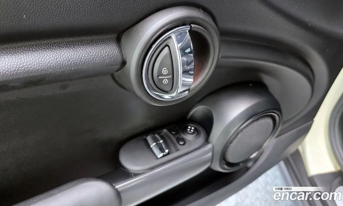 Mini Cooper 2014 1.5 автомат (гидро), фото 14 Mini Cooper 2014 1.5 автомат (гидро), фото 14