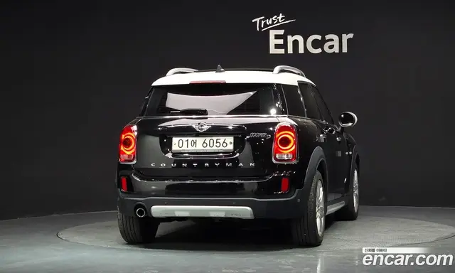 Mini Countryman 2017 2.0 автомат (гидро), миниатюра 4 Mini Countryman 2017 2.0 автомат (гидро), миниатюра 4