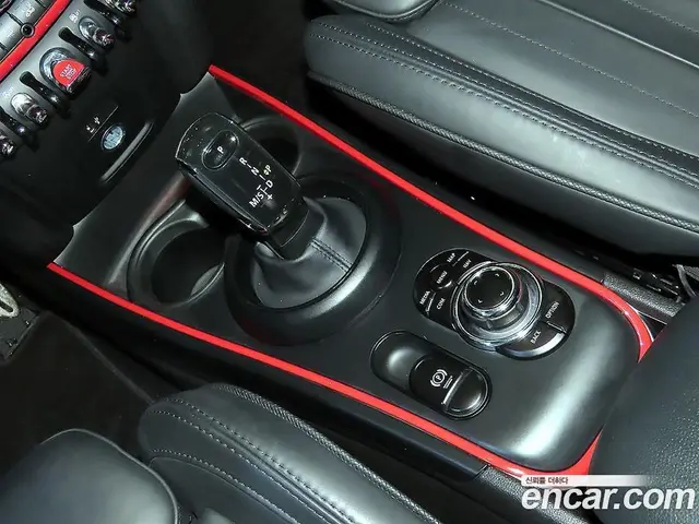 Mini Countryman 2023 2.0 автомат (гидро), миниатюра 12