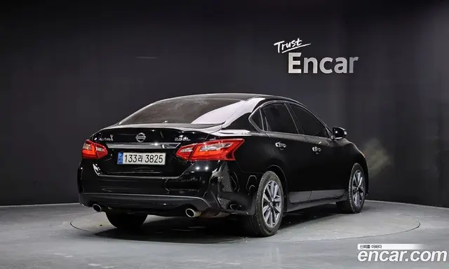 Nissan Altima 2016 2.5 автомат (гидро), миниатюра 2