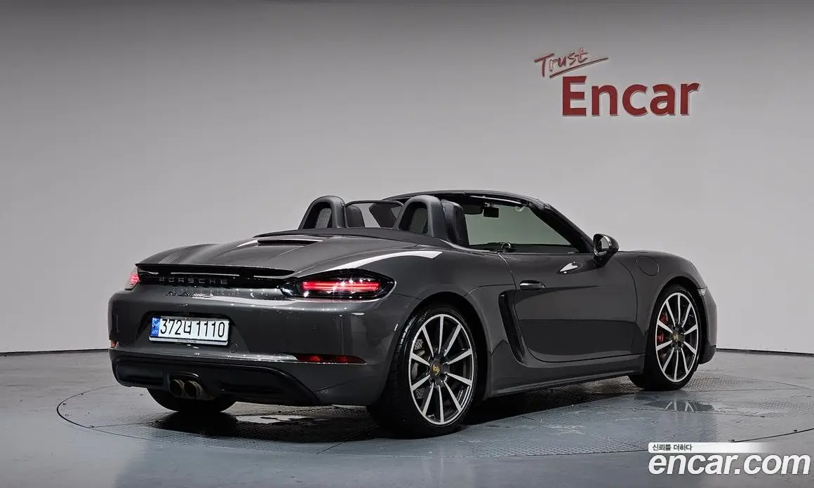Porsche 718 2016 2.5 автомат (гидро), фото 2 Porsche 718 2016 2.5 автомат (гидро), фото 2