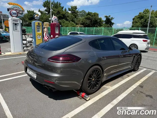 Porsche Panamera 2014 4.8 автомат (гидро), миниатюра 2 Porsche Panamera 2014 4.8 автомат (гидро), миниатюра 2