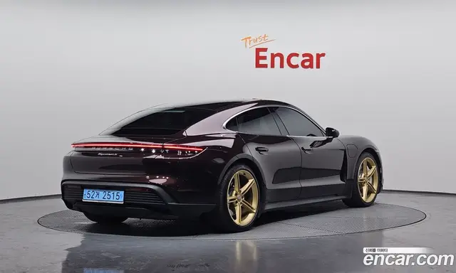 Porsche Taycan 2021 0.1 автомат (гидро), миниатюра 2 Porsche Taycan 2021 0.1 автомат (гидро), миниатюра 2
