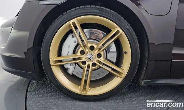 Porsche Taycan 2021 0.1 автомат (гидро), миниатюра 5 Porsche Taycan 2021 0.1 автомат (гидро), миниатюра 5