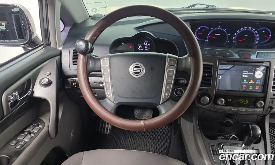 SsangYong Korando 2014 2.0 автомат (гидро), фото 12