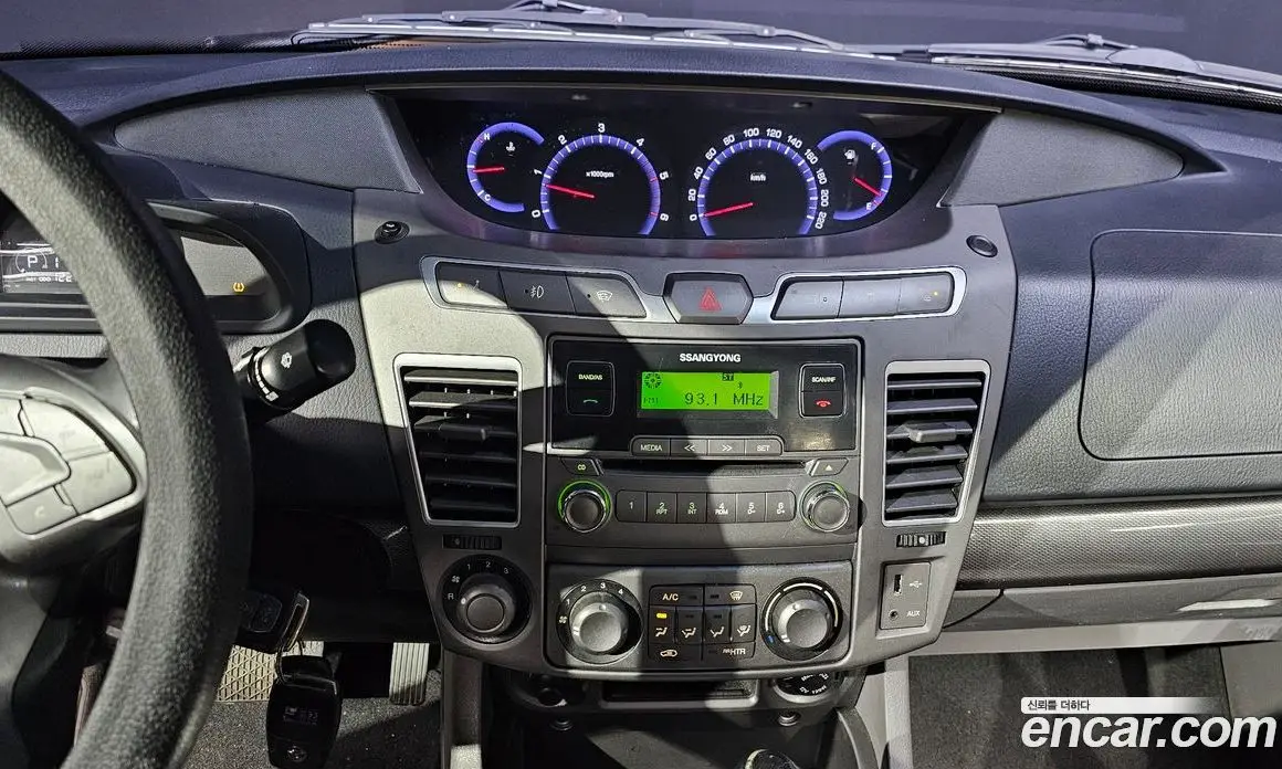 SsangYong Korando 2015 2.0 автомат (гидро), фото 15